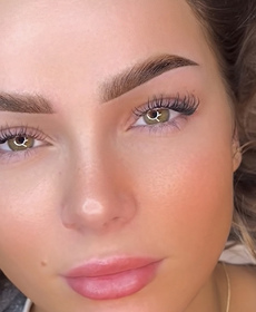 Makijaż permanentny brwi